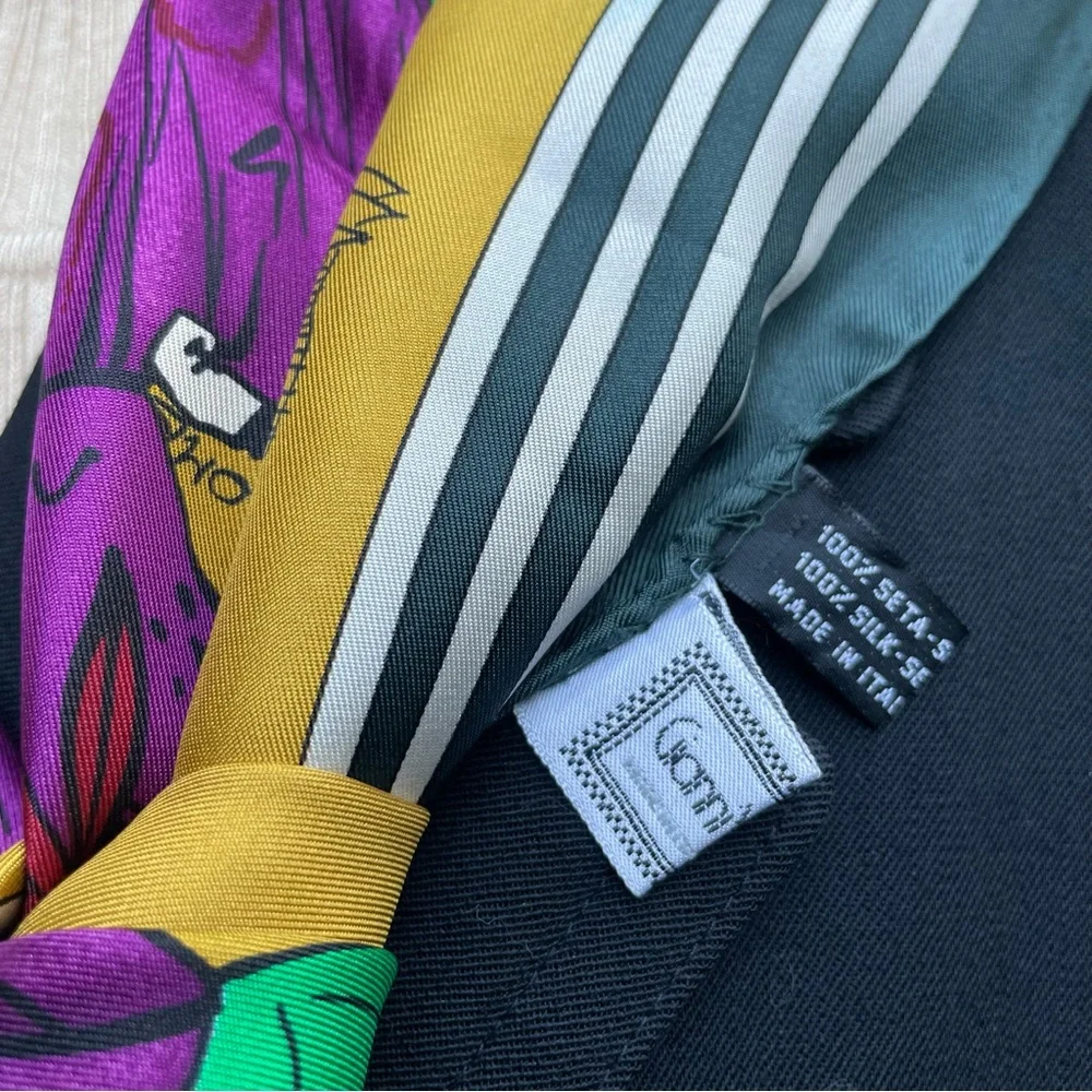 Vintage 80’s multicolored Gianni Versace silk scarf